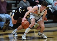 Notre Dame boys basketball pulls win out of mixed bag in Colonial League semis