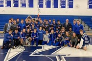 Warren Hills wrestling earns 1st outright division title since 1990 with win over Del Val