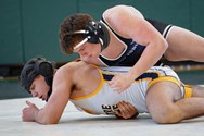 Notre Dame sends 12 to semis of District 11 2A wrestling tournament