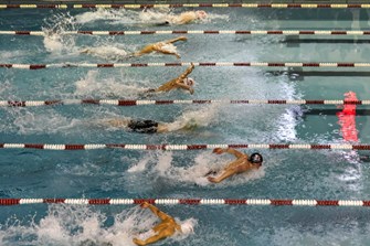 Boys swimming rankings: Opening week rearranges bottom of pecking order