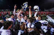 Instant classic: Nazareth football stuns previously unbeaten Parkland for D-11 6A title