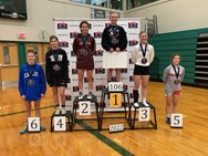 Easton’s Krazer, Palisades’ Witt win girls state wrestling titles
