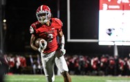 Fears, Easton football seniors want to leave Cottingham with a victory