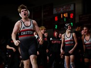 Barrage of bonus points puts Easton wrestling past Freedom
