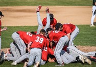 Saucon Valley baseball hangs 10 to beat Central, win back-to-back district titles