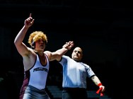 Having fun, getting better: another bright winter for powerhouse Phillipsburg wrestlers