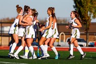 The streak continues: Emmaus field hockey wins 33rd District 11 title in a row