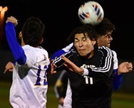 Emmaus boys soccer battles past tough Allen to avoid 3rd straight upset in EPC quarters