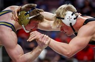 Notre Dame, Saucon Valley have perfect round of quarterfinals at D-11 2A wrestling tournament
