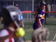Palisades softball’s tremendous season ends in state semifinals as Mid Valley scores 7 in 2nd