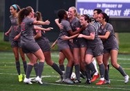 Parkland girls soccer defeats resilient Central Catholic for 9th straight EPC title
